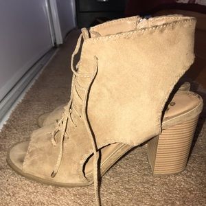 Block Heels/Booties with laces